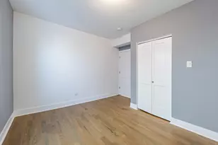 2038 E 73rd St, Chicago, IL 60649 - Photo 21