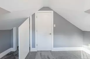 2038 E 73rd St, Chicago, IL 60649 - Photo 15