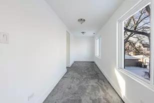 2038 E 73rd St, Chicago, IL 60649 - Photo 17