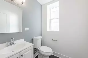 2038 E 73rd St, Chicago, IL 60649 - Photo 11