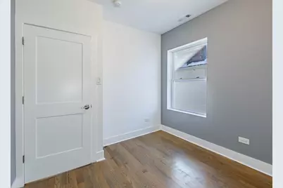 2038 E 73rd Street, Chicago, IL 60649 - Photo 19