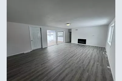 4205 Grimes Street, Sterling, IL 61081 - Photo 9