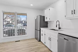 3S184 Birchwood Dr, Warrenville, IL 60555 - Photo 7