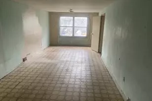 6643 S Wood St, Chicago, IL 60636 - Photo 5