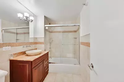 2 E Erie Street #1905, Chicago, IL 60611 - Photo 21