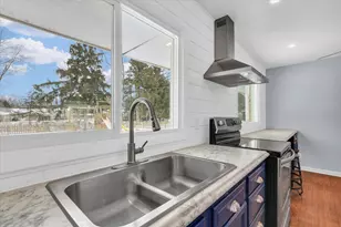 2218 S Mattis Ave, Champaign, IL 61821 - Photo 15