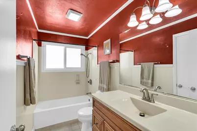 2218 S Mattis Avenue, Champaign, IL 61821 - Photo 27