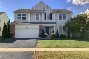 2956 Aberdeen Dr, Montgomery, IL 60538 - Photo 1