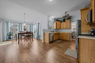 3305 Silver City Ct, Montgomery, IL 60538 - Photo 11