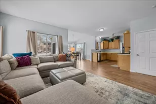 3305 Silver City Ct, Montgomery, IL 60538 - Photo 13