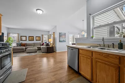 3305 Silver City Court, Montgomery, IL 60538 - Photo 9