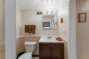 9010 Pottawattami Dr, Skokie, IL 60076 - Photo 25