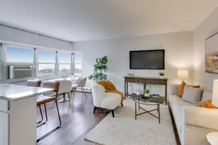 4950 N Marine Dr, Chicago, IL 60640 - Photo 5