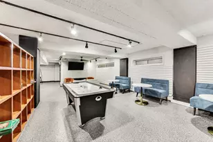 4950 N Marine Dr, Chicago, IL 60640 - Photo 27