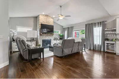 1604 Kassen Avenue, Mahomet, IL 61853 - Photo 9