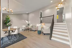 641 N Highview Ave, Addison, IL 60101 - Photo 3