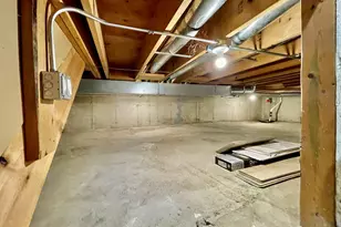 641 N Highview Ave, Addison, IL 60101 - Photo 35