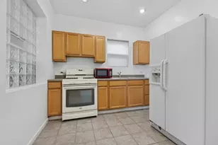 8040 S May St, Chicago, IL 60620 - Photo 11