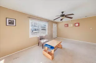 1201 S Lynn St, Urbana, IL 61801 - Photo 5