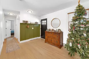 11 Lillian Ln, Yorkville, IL 60560 - Photo 3