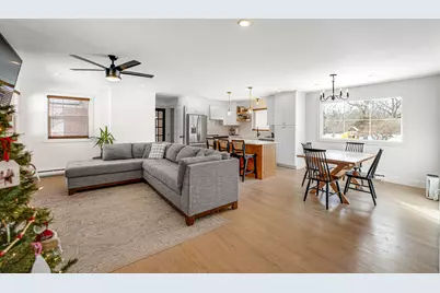 11 Lillian Lane, Yorkville, IL 60560 - Photo 5