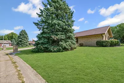 800 Cambridge Drive, Paxton, IL 60957 - Photo 37
