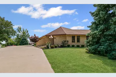 800 Cambridge Drive, Paxton, IL 60957 - Photo 7