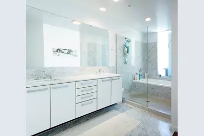 550 N St Clair Street #1204, Chicago, IL 60611 - Photo 3