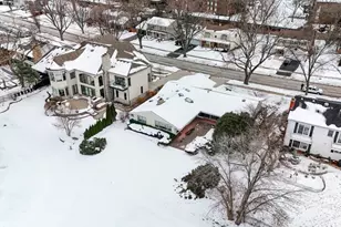 1117 Summit Hills Ln, Naperville, IL 60563 - Photo 5