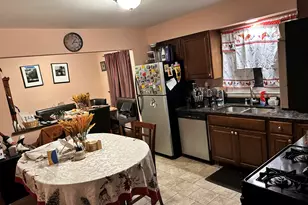 17554 Cypress Ave, Country Club Hills, IL 60478 - Photo 5