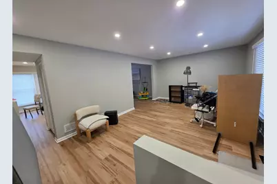 713 Old Post Road, Buffalo Grove, IL 60089 - Photo 3