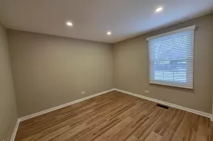 713 Old Post Rd, Buffalo Grove, IL 60089 - Photo 11