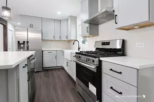 1007 Oeffling Dr, McHenry, IL 60051 - Photo 7