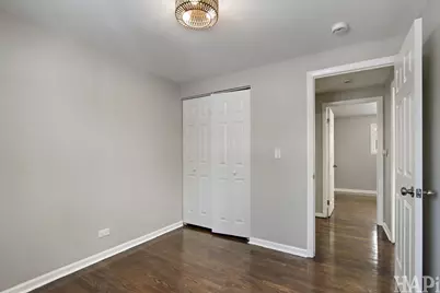 1835 W Weathersfield Way, Schaumburg, IL 60193 - Photo 29