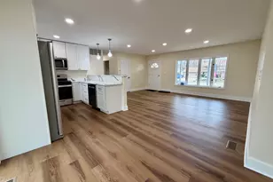 54 Brantwood Ave, Elk Grove Village, IL 60007 - Photo 9