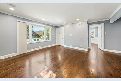 9725 Normandy Avenue, Oak Lawn, IL 60453 - Photo 9