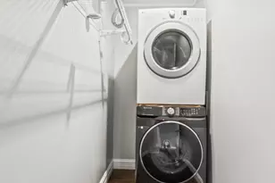 9725 Normandy Ave, Oak Lawn, IL 60453 - Photo 7