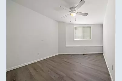 909-911 Ridge Avenue, Rockford, IL 61103 - Photo 11