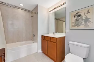 100 E 14th St, Chicago, IL 60605 - Photo 15