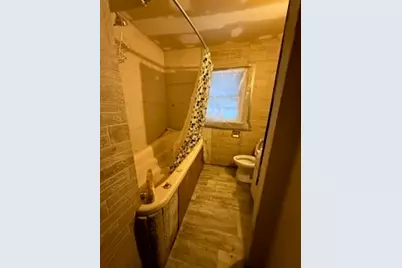 1060 W King Street, Decatur, IL 62522 - Photo 9