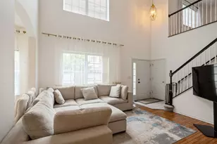 6073 Canterbury Ln, Hoffman Estates, IL 60192 - Photo 5