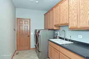 21714 Pringle Dr, Marengo, IL 60152 - Photo 11