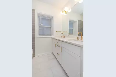 6711 S Paxton Avenue, Chicago, IL 60649 - Photo 15