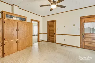 123 E Park St, Chebanse, IL 60922 - Photo 17