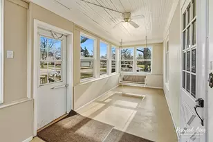 123 E Park St, Chebanse, IL 60922 - Photo 5