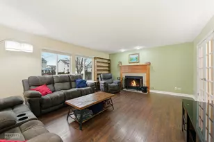 181 Hillside Dr, Bolingbrook, IL 60440 - Photo 15