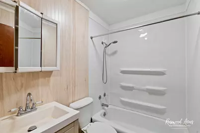 209 W Indiana Street, Momence, IL 60954 - Photo 27