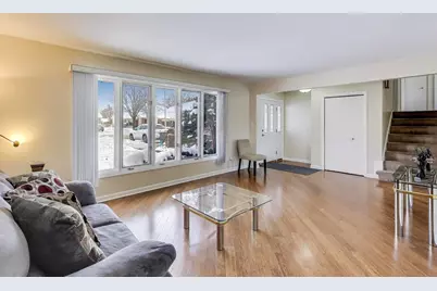 180 N Prairie Drive, Addison, IL 60101 - Photo 5