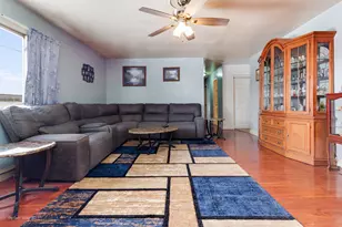 252 S Ashbury Ave, Bolingbrook, IL 60440 - Photo 3