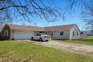 252 S Ashbury Ave, Bolingbrook, IL 60440 - Photo 1